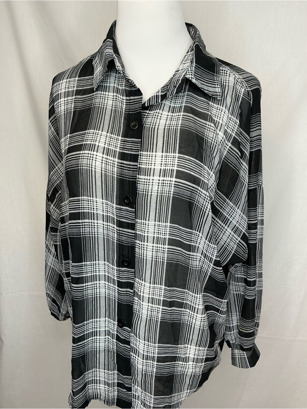 2161 - Women’s Black & White Plaid Button-Down Shirt